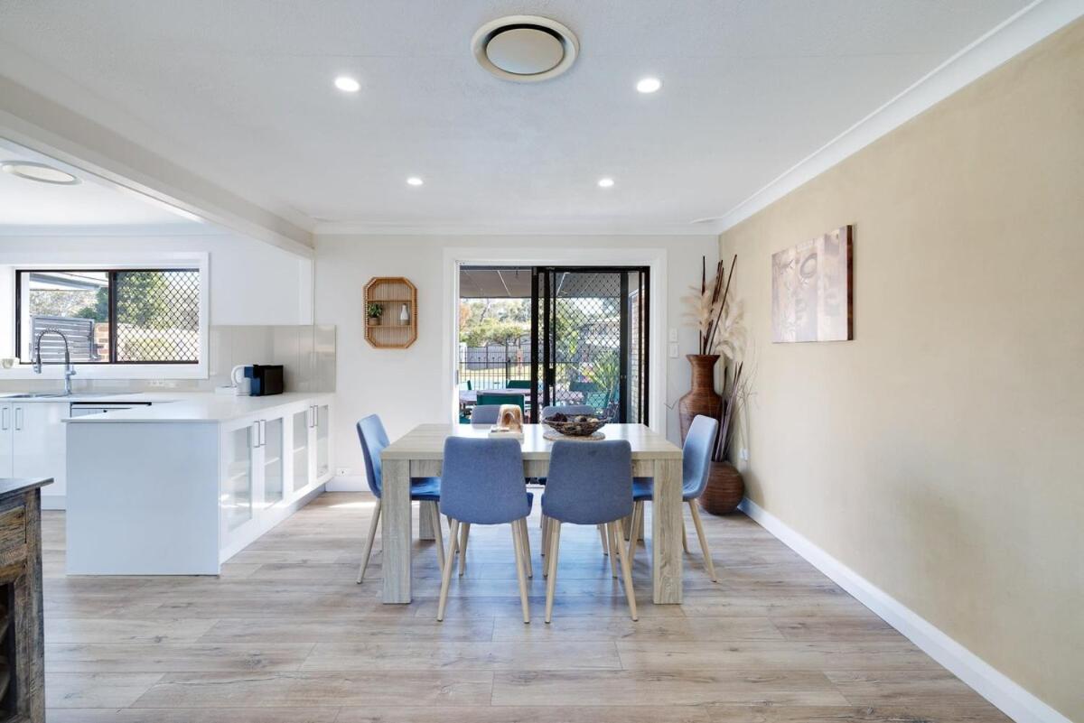 Holiday home Spacious House With Pool - 5 Min Walk To Wyong