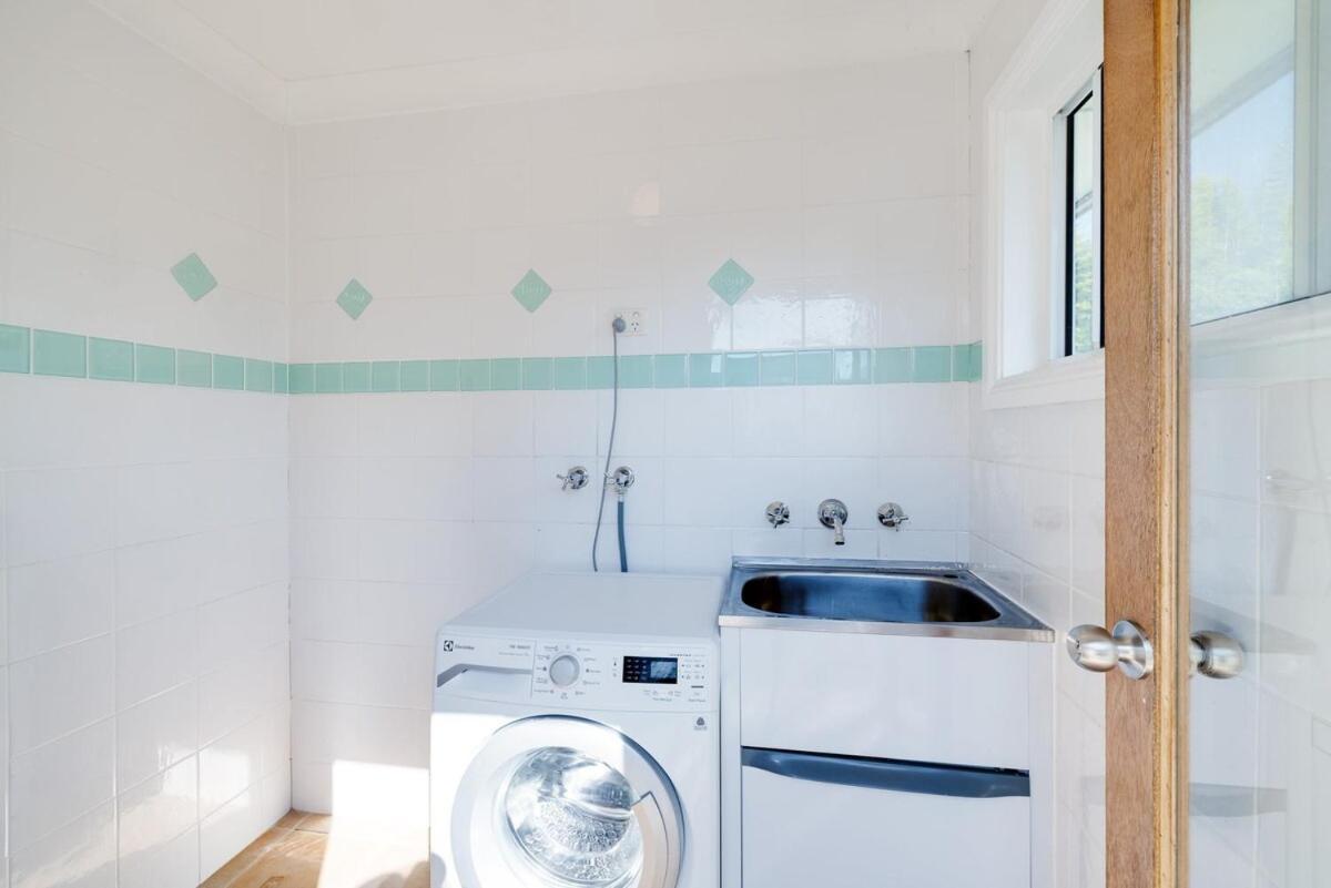 Spacious House With Pool - 5 Min Walk To Holiday home Wyong